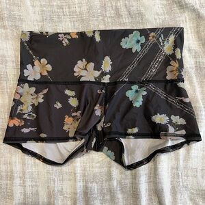 Teeki spandex shorts